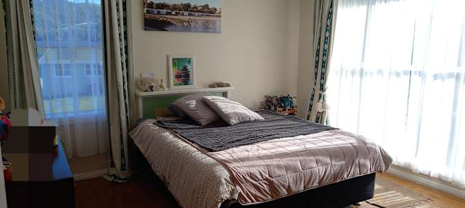 Sarcha's room