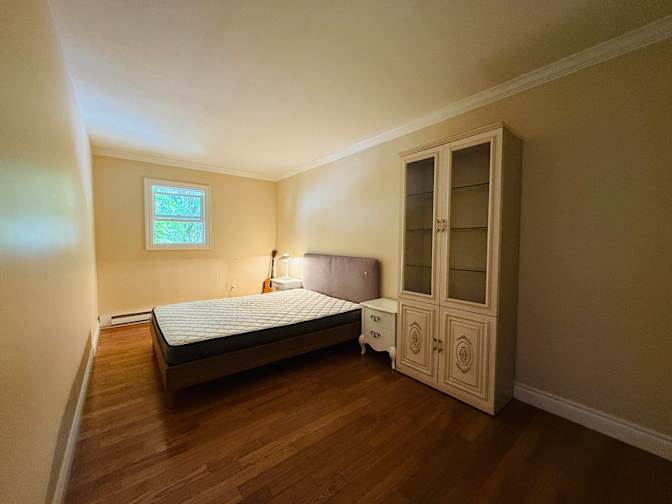 Sunny's room