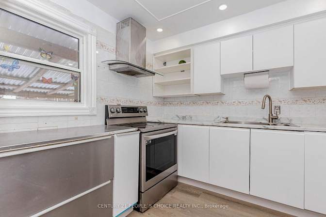 VALENTINA NAKOVSKA's room