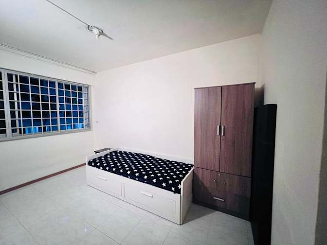 aiswarya's room
