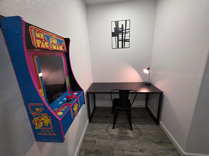 CARLOS's room
