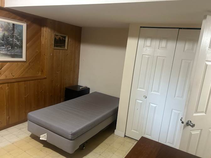Usman/Manny's room