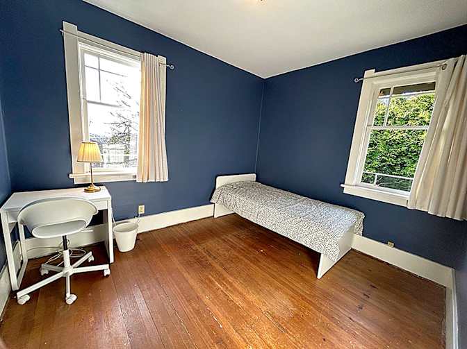 Shirin's room