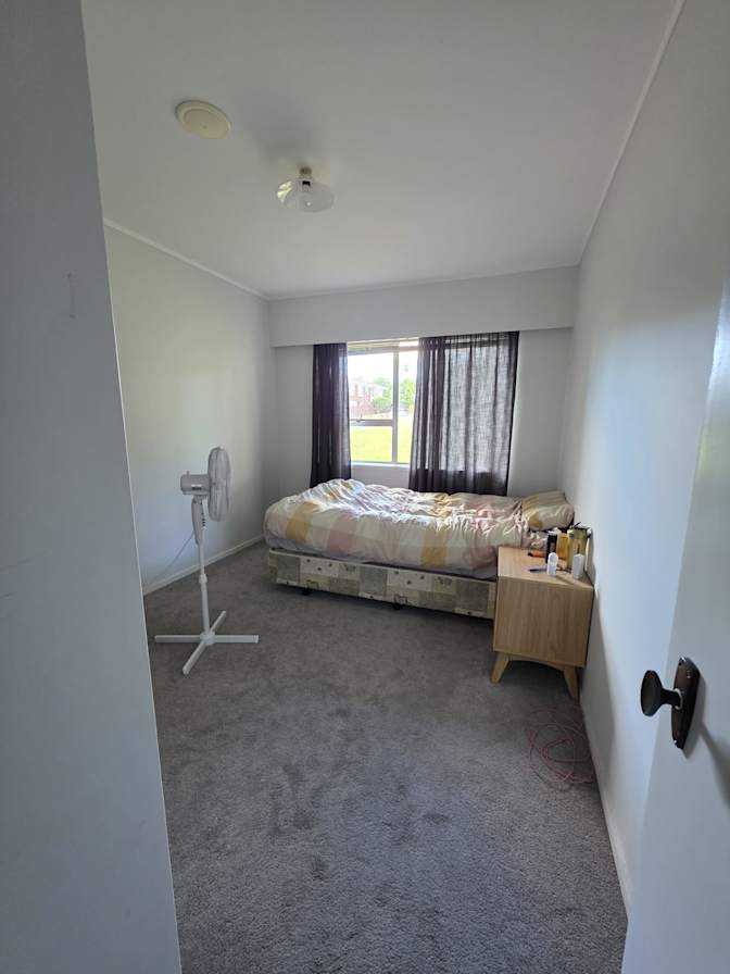 Srishti's room