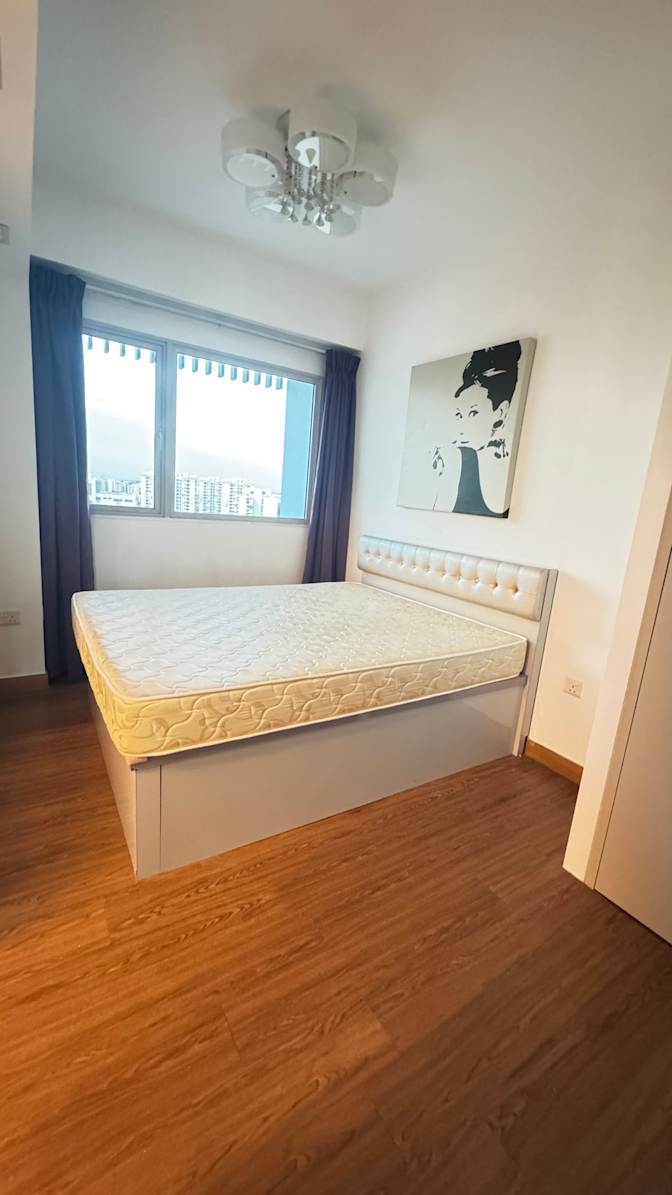Vivian's room
