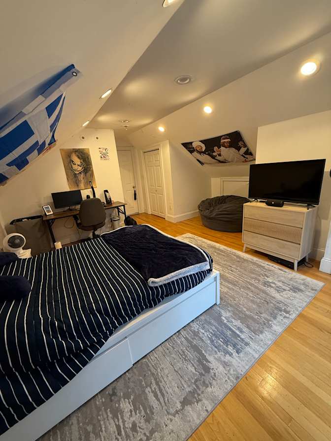Satvik Repaka's room