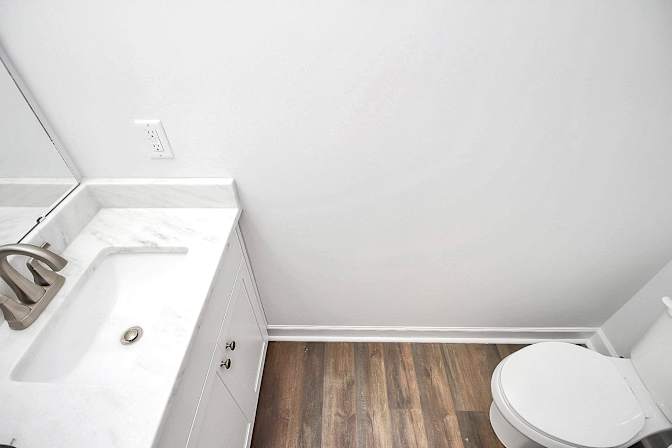 Alcove Rooms's room