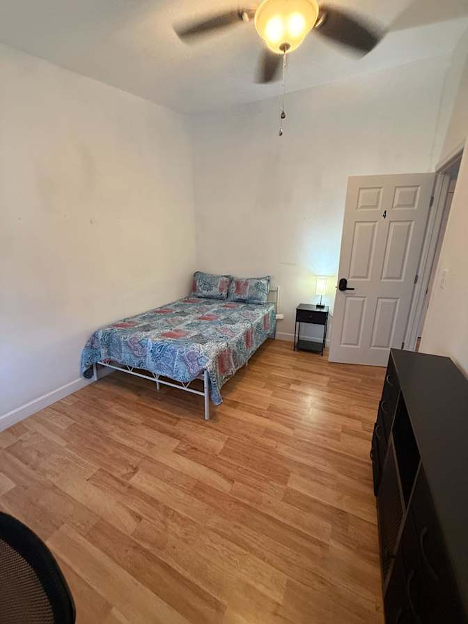 PadSplit's room