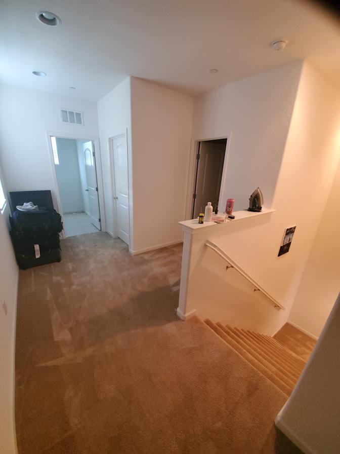 E's room