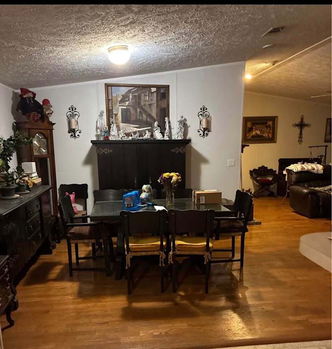 Lorraine S Nicoll's room