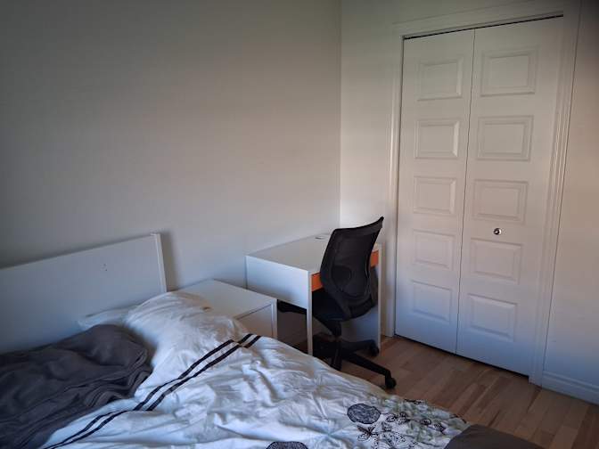 Shichi's room