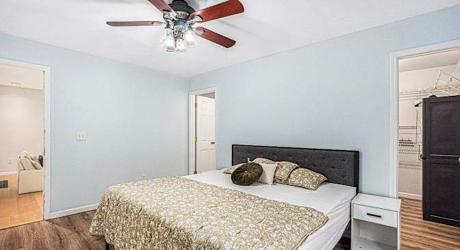 Jina's room