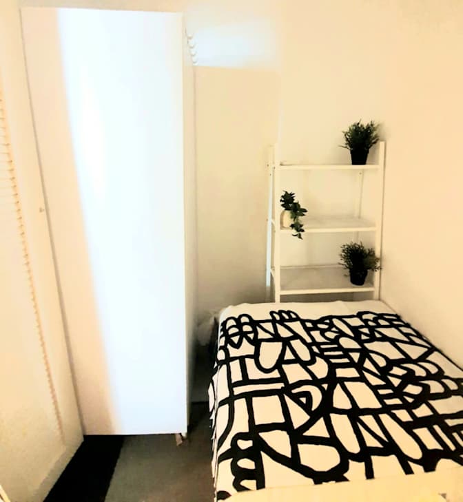 VVA EI's room