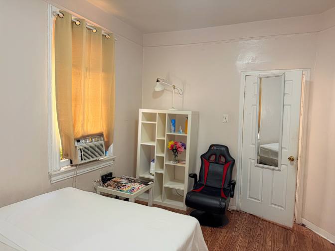 Sammy's room