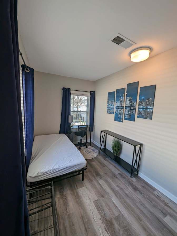 PadSplit's room