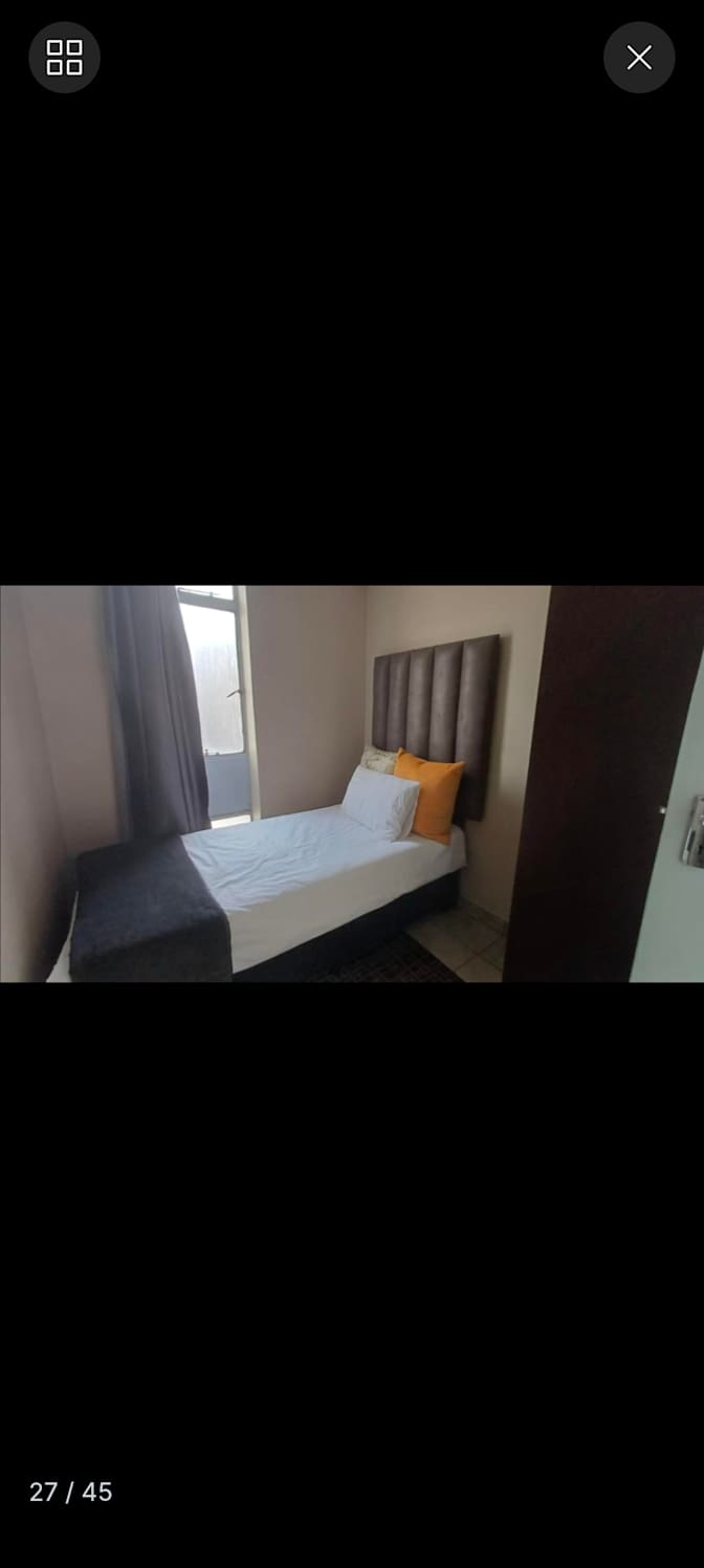Nthabiseng Tsotetsi's room