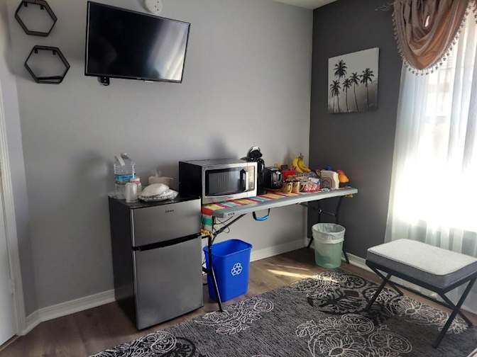 Dave  Jonie's room
