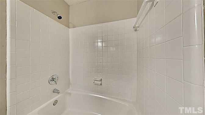 Alcove Rooms's room