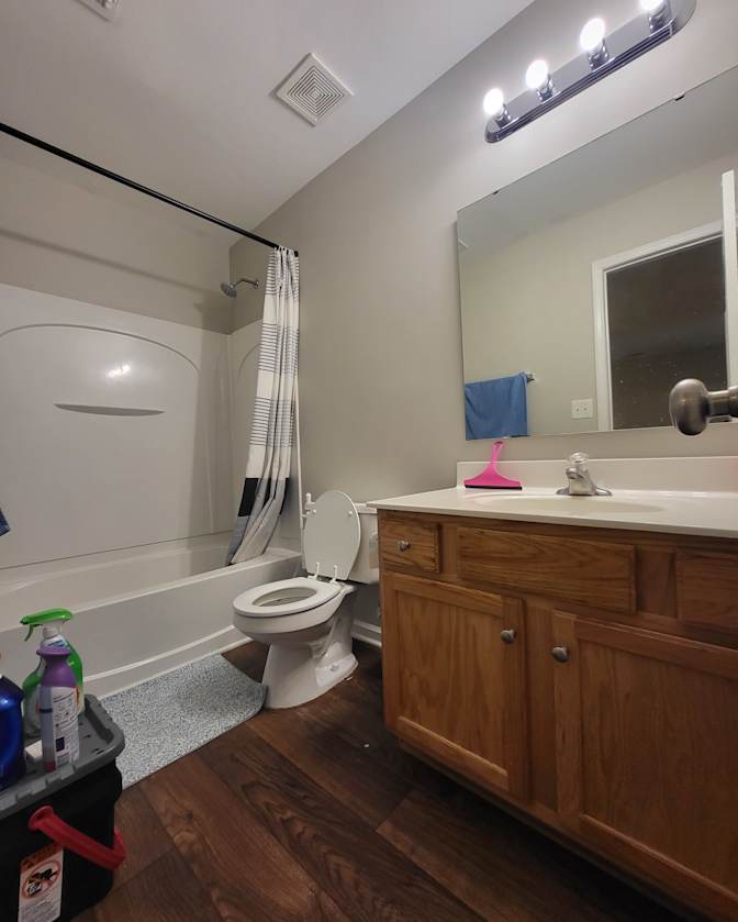 Peter Vu's room