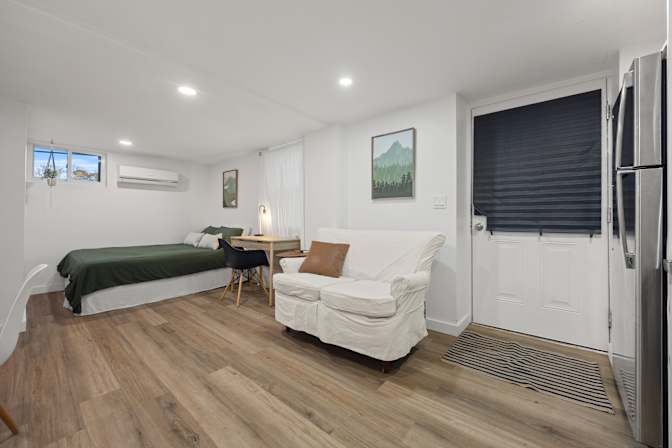 Jaz - The Sanctuary Properties's room