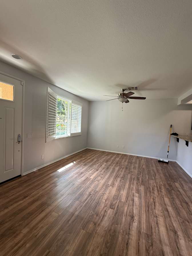 Youdline's room
