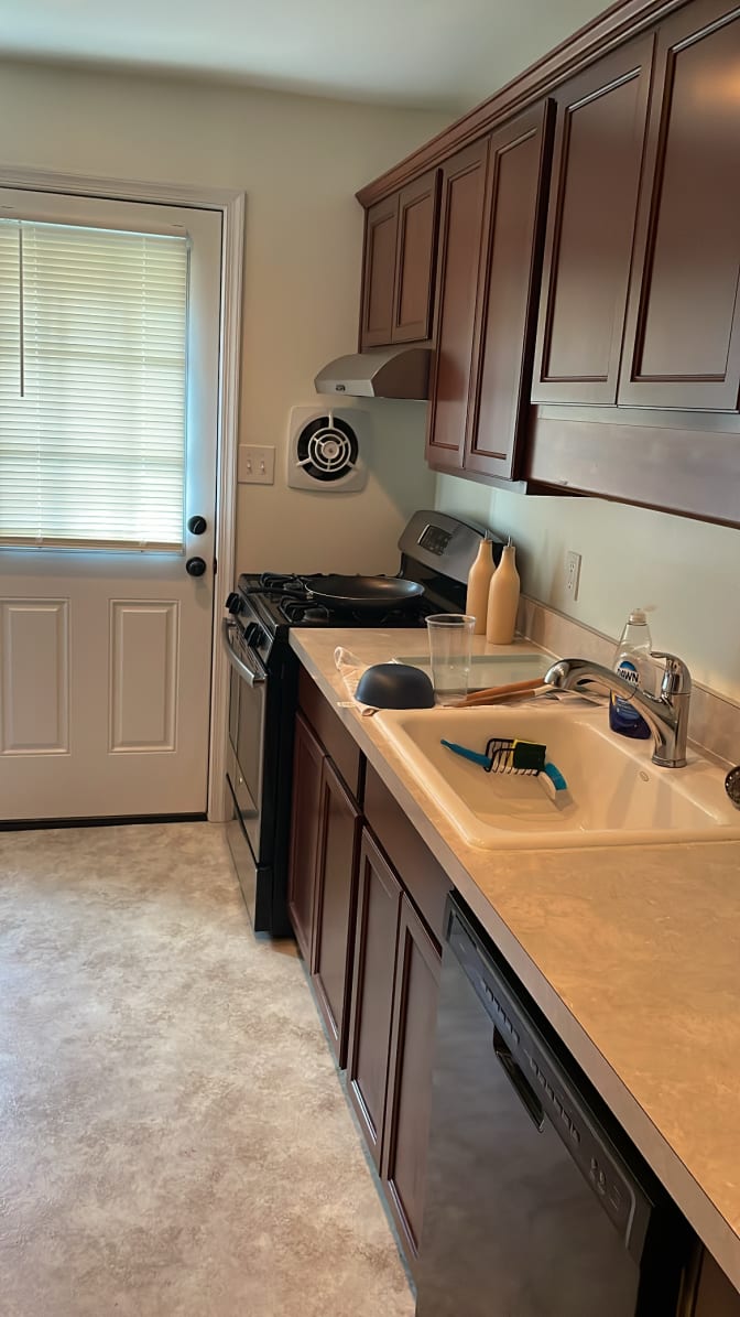 Hawkins and Coles Provisions Property Management's room