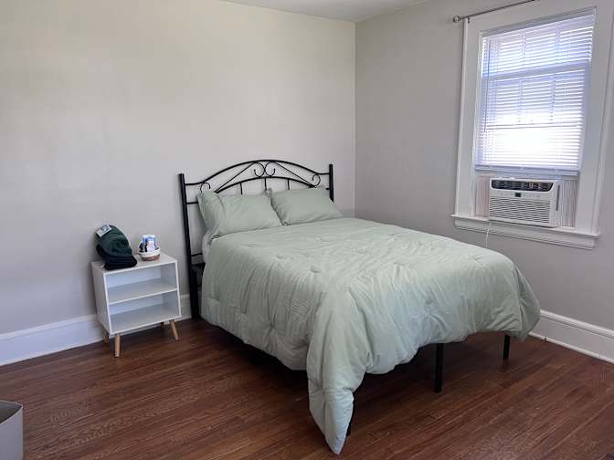 Sol's room
