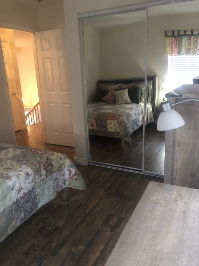 DeAnn's room