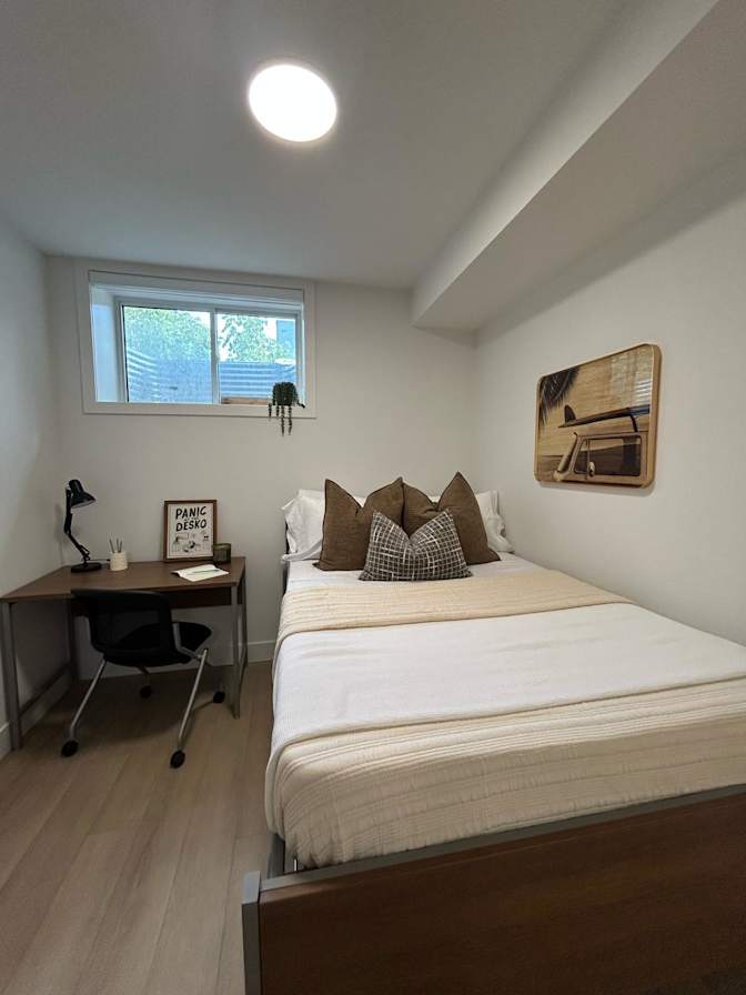 devon B's room