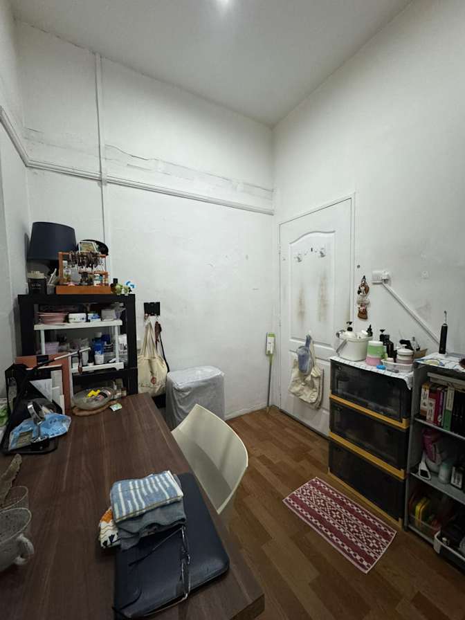 Dani's room