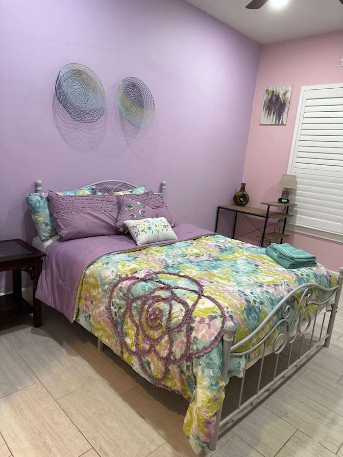 Samina Ansari's room