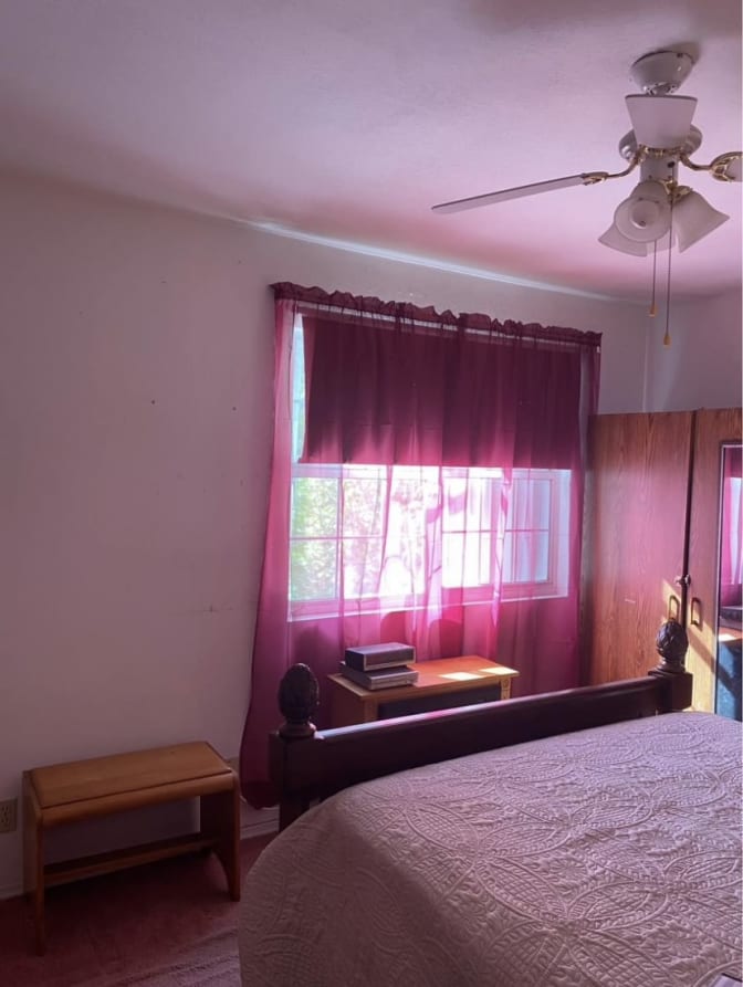 Deon's room
