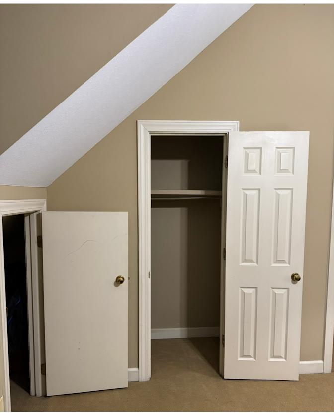 Floyd's room