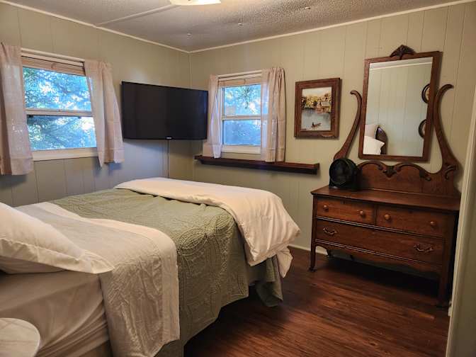 Ronald Czerepak's room