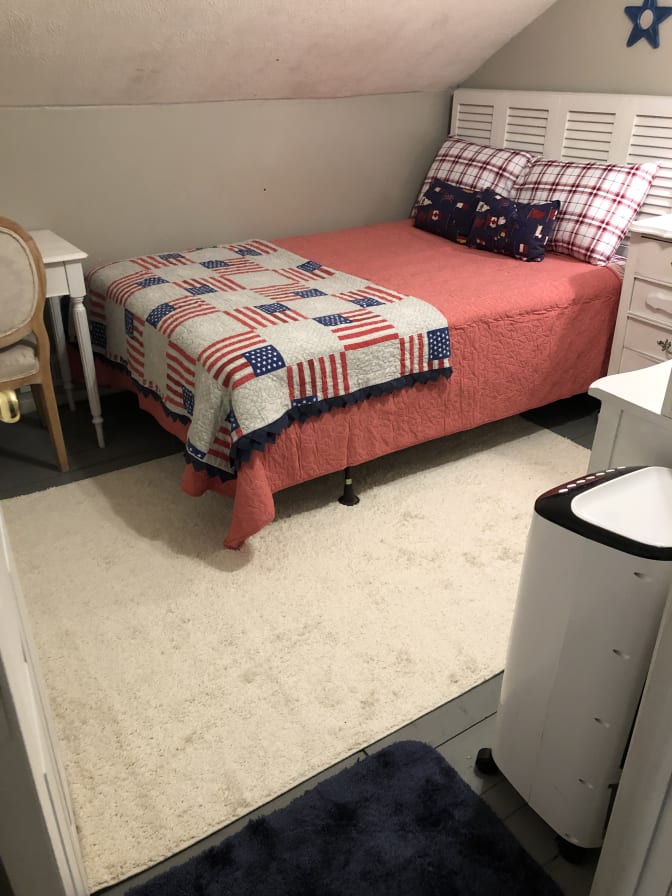 Bill's room