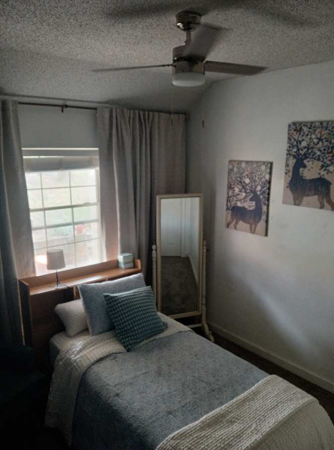 Kenya S's room