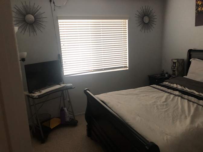 Tom's room