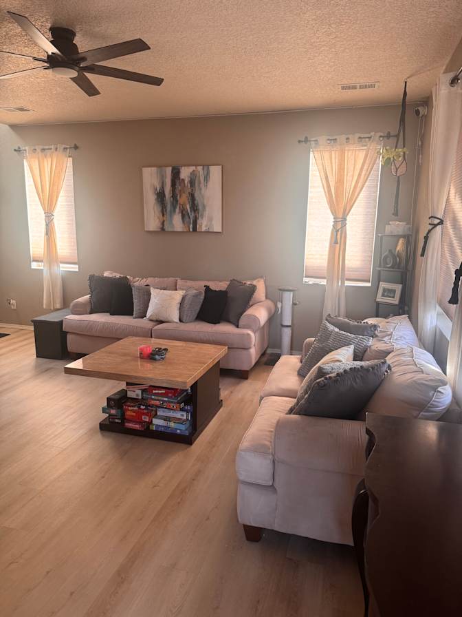 Mindy's room