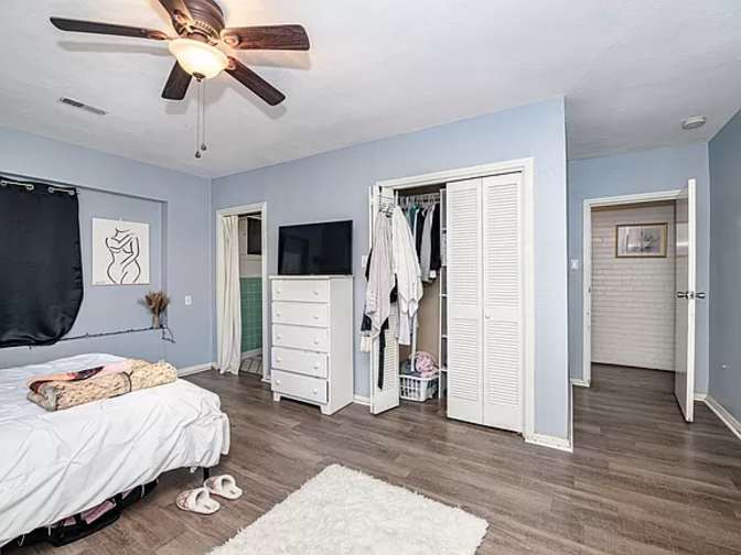 Steven's room