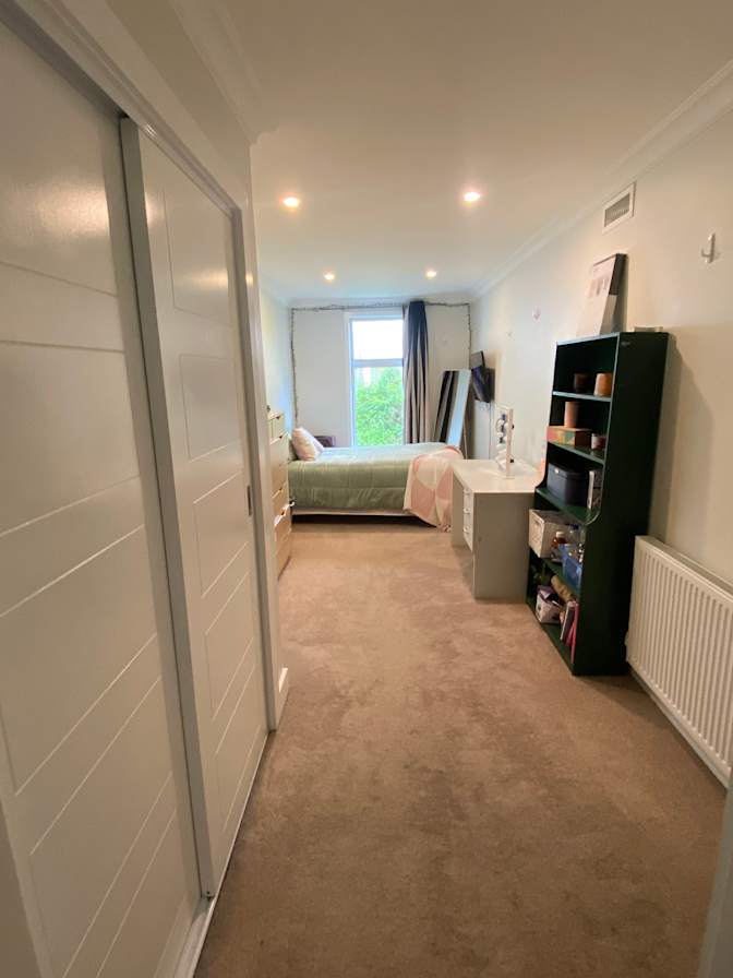 Kaitlyn's room