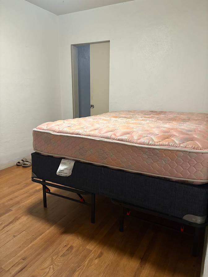 August's room