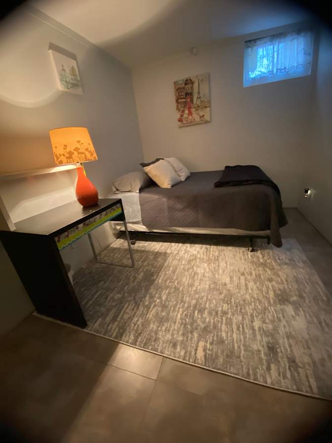 Ana's room