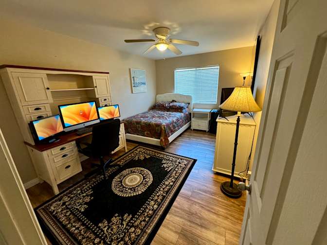 Java Joe's room