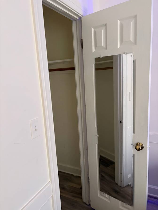 Anthony Mason's room