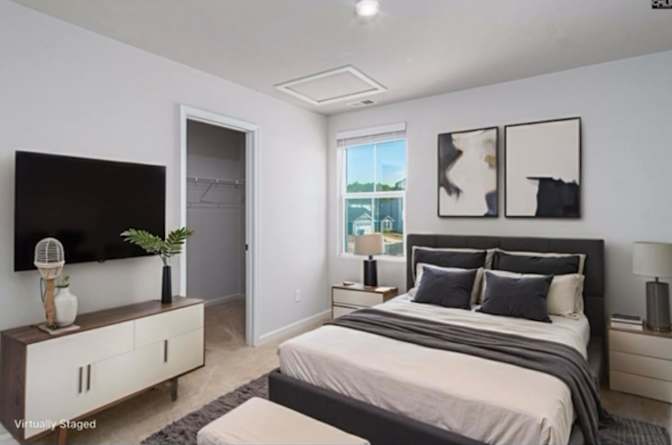 Kelly's room