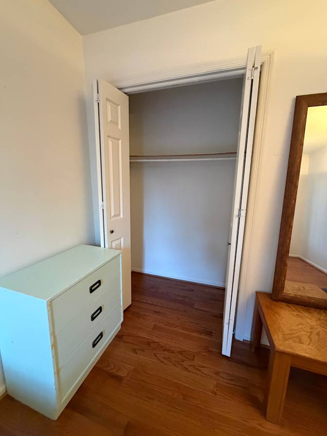 Tez's room