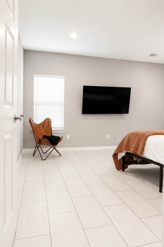 Kari Aurora's room