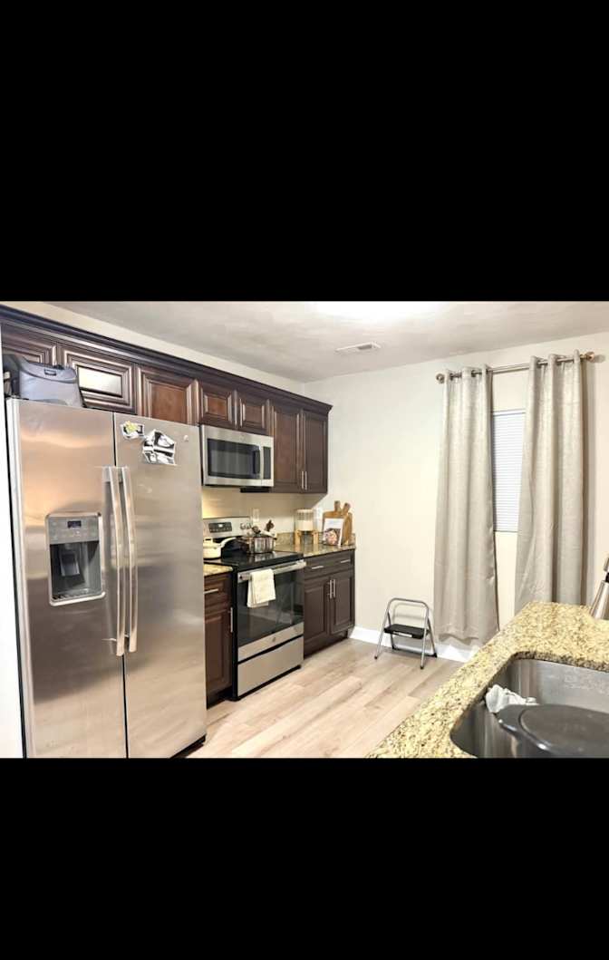 Brahian Guerrero Mercedes's room