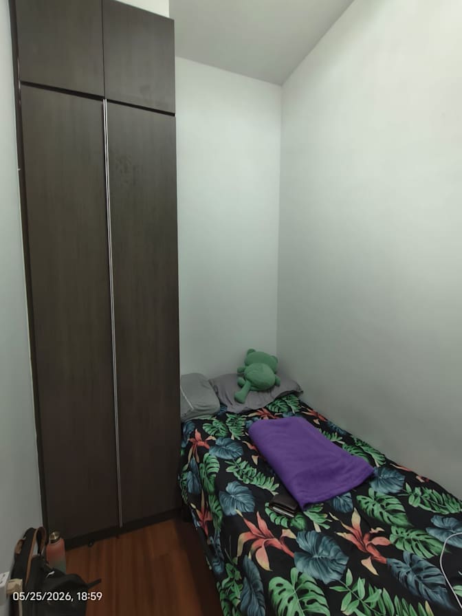 Cho Zin Thet's room