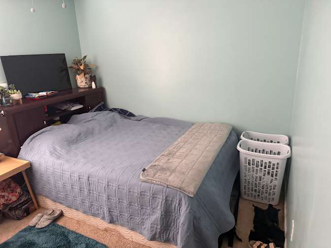 chris's room